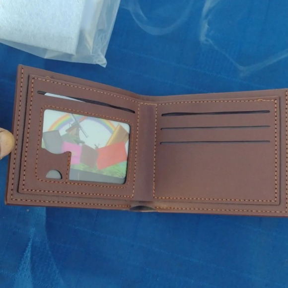 New Pair of  Bifold Multi Compartment Wallets - Picture 5 of 6